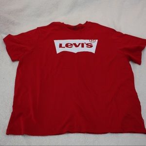 Red Levi’s t-shirt.